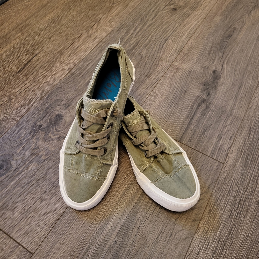 Casual Olive Green Men's Sneakers